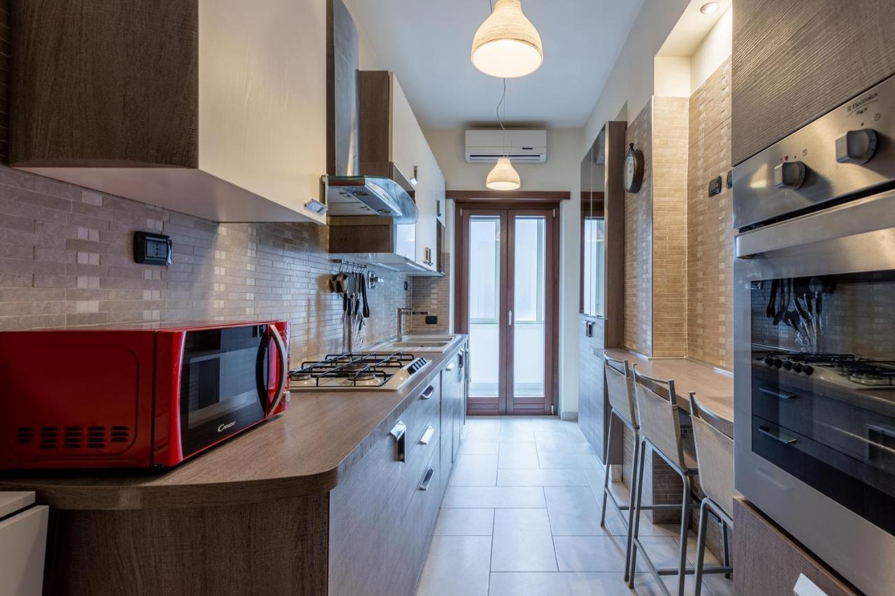 Naima Apartment San Pietro Roma Esterno foto